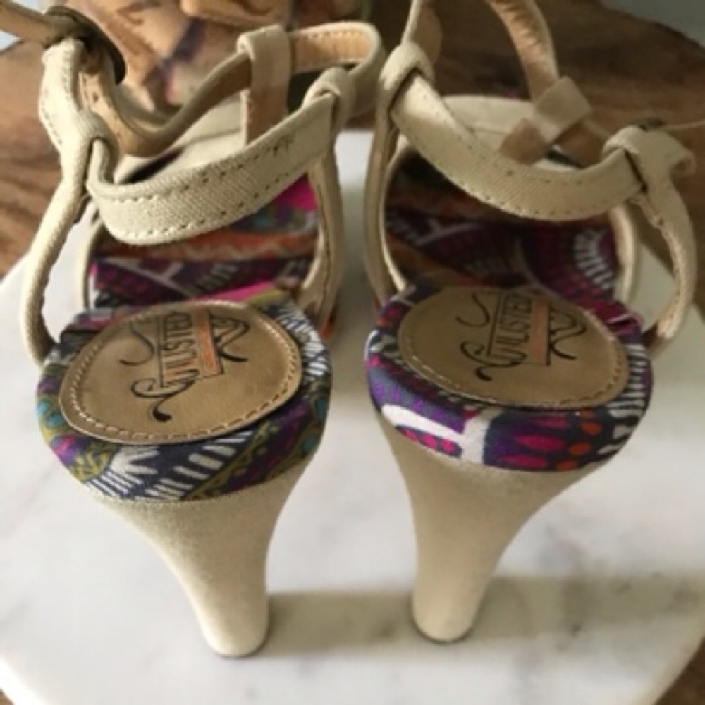 Shoes - Picture 8 of 8